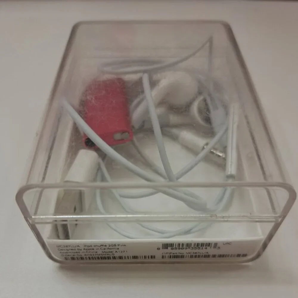 1X Apple IPod Shuffle 3rd Generation Pink 2gb Very Good To Like New